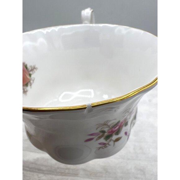 Royal Albert Lavender Rose Tea Cup Saucer Bone China Pink Green Floral Fluted - Picture 9 of 12